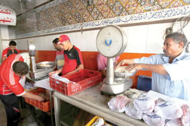 موائد رمضان ترفع استهلاك السكر في السوق المصرية 50 في المائة