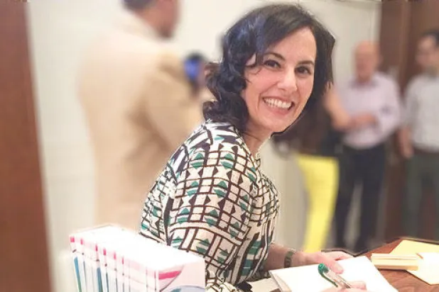 الكويتية مي النقيب تطلق مجموعتها القصصية الأولى في لندن