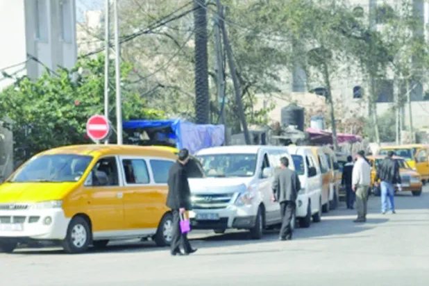 وسائل النقل بين مدينتي غزة ورفح.. خطورة وغلاء أسعار