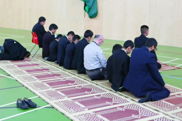 بريطانيا تستعين بأئمة لاقتلاع جذور التطرف