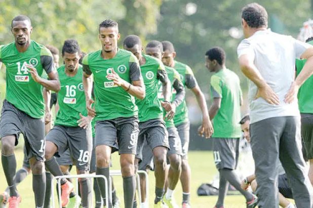 المنتخب السعودي يجري أول تدريباته على الأراضي الإنجليزية لمواجهة أستراليا الودية