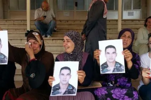 عائلات الجنود اللبنانيين المخطوفين تبدأ اعتصاما مفتوحا وسط بيروت