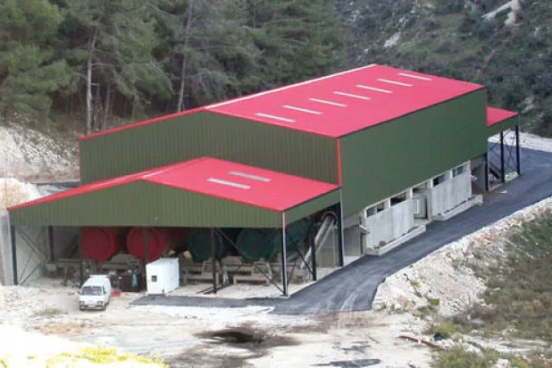 لبنان يدور النفايات الصلبة ويأمل بإيجاد 50 ألف فرصة عمل