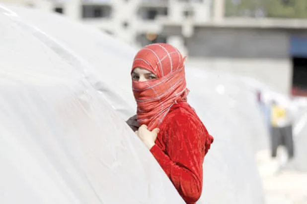 بيع النساء أحد مصادر تمويل «داعش»