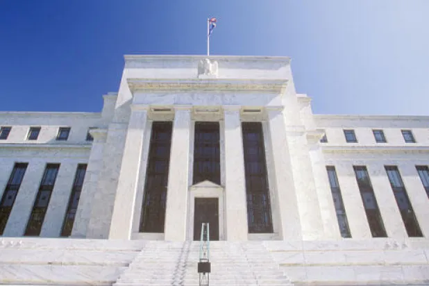 تقلبات الأسواق قد لا تغير استراتيجية سياسات البنك المركزي الأميركي