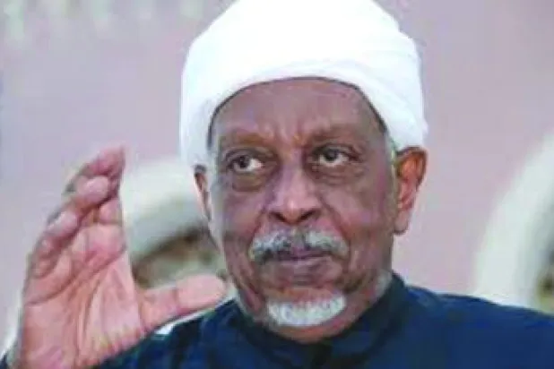 الميرغني لـ {الشرق الأوسط}: الحوار السوداني مطلوب لتفادي السيناريو الليبي