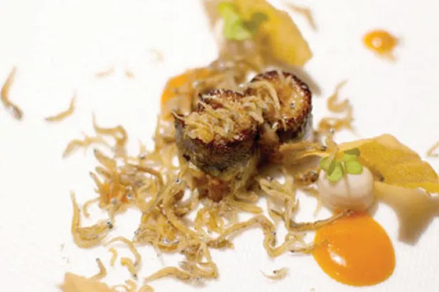 مأكولات تمزج المذاق الآسيوي بالإسباني