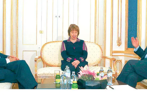 مستشار ظريف: فشل المفاوضات النووية ستكون له عواقب خطيرة إقليميا ودوليا