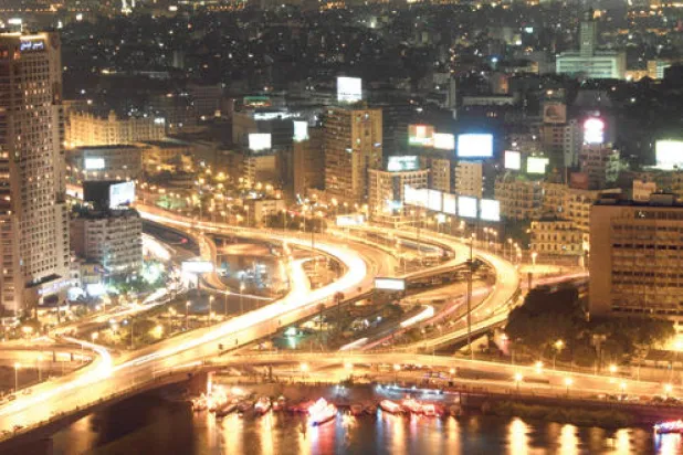 ليل القاهرة.. مشهد لا يشبه نهارها