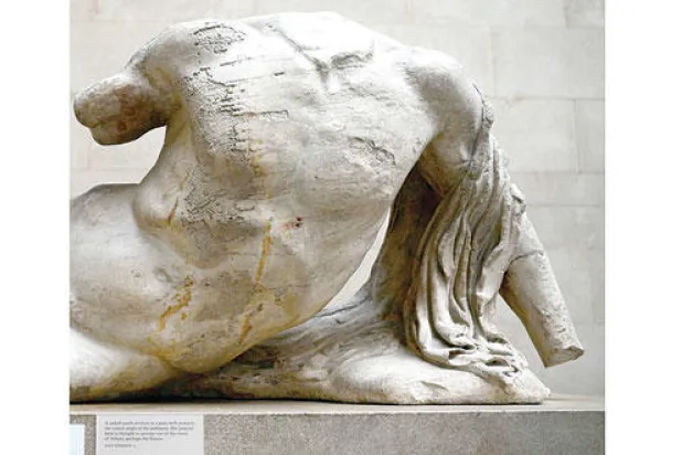 المتحف البريطاني يعير روسيا تمثالا إغريقيا أثريا من الرخام