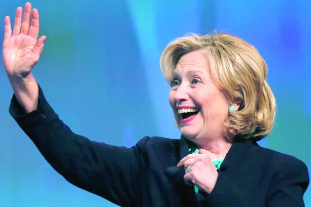 هيلاري كلينتون: رئاسة أميركا مهمة شاقة لكنني أفكر فيها