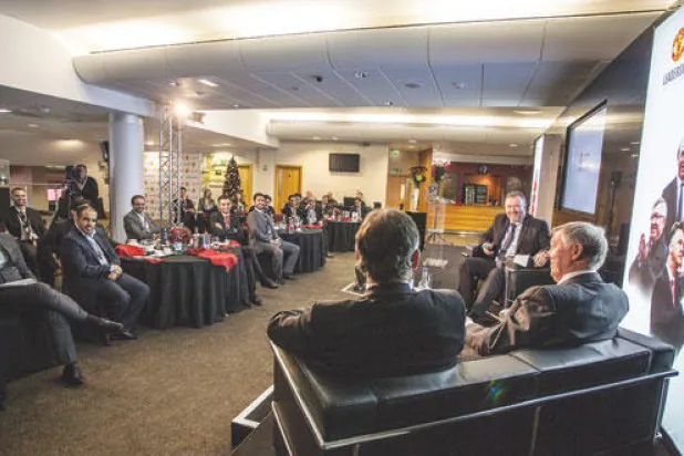 جانب من حضور ورشة العمل بملعب أولد ترافورد («الشرق الأوسط»)