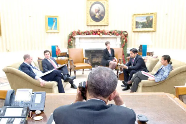 بابا الفاتيكان لعب «دور الضامن» في الاتفاق الأميركي ـ الكوبي