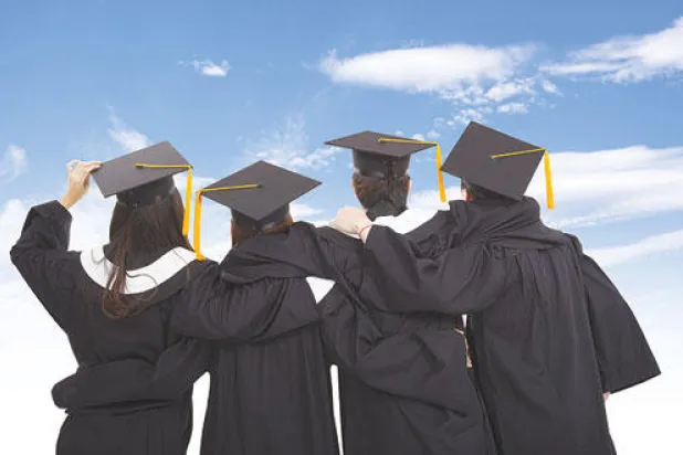 دراسة: 4 سنوات لا تكفي للحصول على الدرجة العلمية بالنسبة إلى أغلب الجامعيين