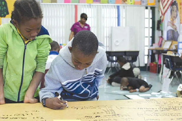 منع الاختلاط بين الجنسين في مدارس حكومية أميركية.. قضية تعود إلى الجدل