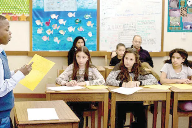 رابطة نيويورك للمناظرة تضم طلبة مدارس من خلفيات ثقافية مختلفة