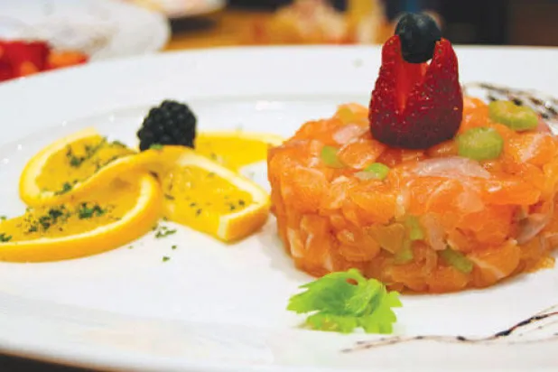 تارتار التونة الطازجة