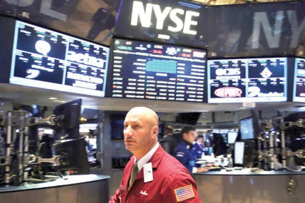الأسهم الأميركية تتراجع للأسبوع الثاني على التوالي رغم بيانات الوظائف الإيجابية
