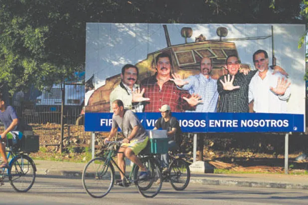 هل أطلقت واشنطن العملاء «الكوبيين الخمسة» ليخلفوا آل كاسترو؟