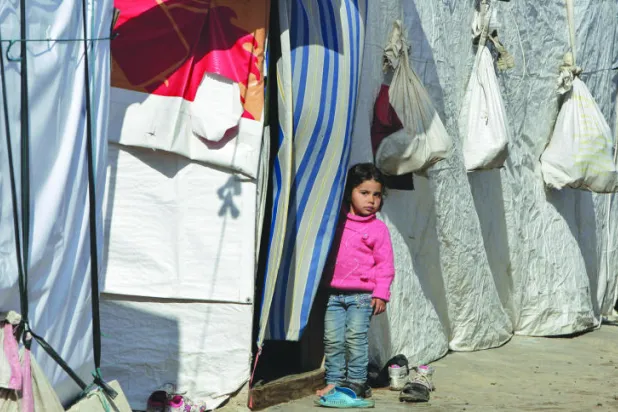 اللاجئون السوريون يحركون قطاعات استهلاكية لبنانية