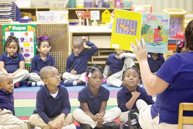 دراسة: القراءة للأطفال تهيئهم لمزيد من القراءة بأنفسهم