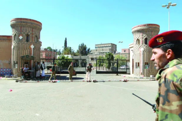 مصادر في «الحراك» لـ «الشرق الأوسط»: لم نمثل في القصر الجمهوري..وما جرى شأن لا يعنينا