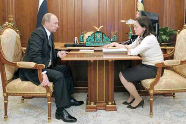 تهاوي الروبل اختبار حاسم لمحافظة البنك المركزي الروسي