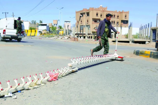 ترحيب شعبي وسياسي لخروج هادي.. وقبائل تطالبه بإعلان صنعاء محتلة