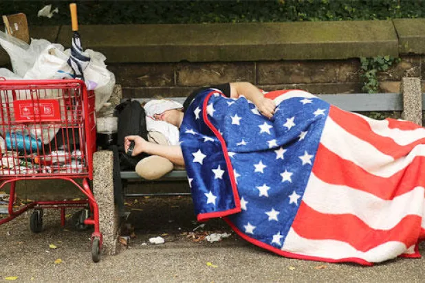 ثلث الأميركيين يعيشون على حافة كارثة مالية