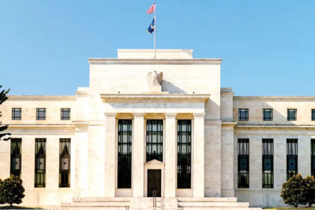 رغبة «الفيدرالي الأميركي» في تثبيت أسعار الفائدة يبعث مخاوف تتعلق بالنمو