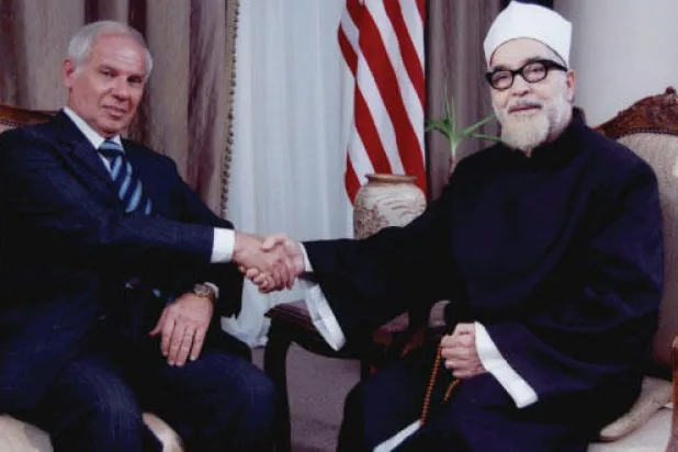 حسن يوسف أثناء تجسيده مشهدا من مسلسل الشيخ الشعراوي