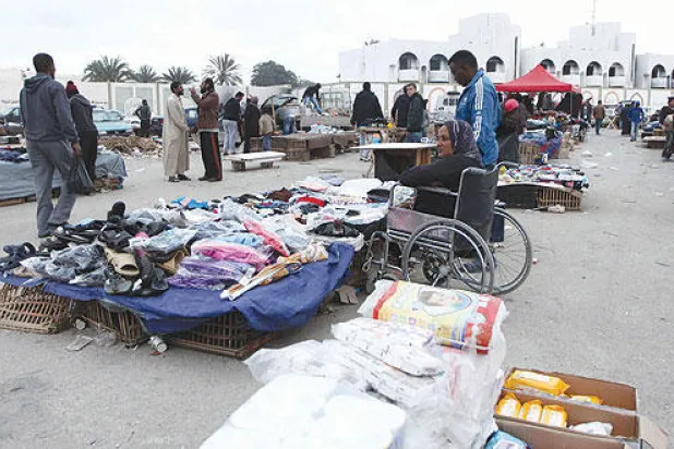 اقتصاد ليبيا المنقسمة على حافة الهاوية مع هبوط النفط واستمرار الصراع على السلطة