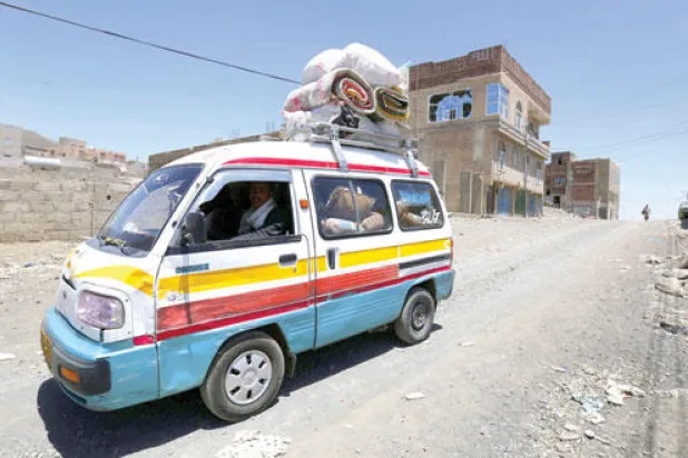 خروج اليمنيين على قوارب في اتجاه جيبوتي هربًا من بطش ميليشيات الحوثيين