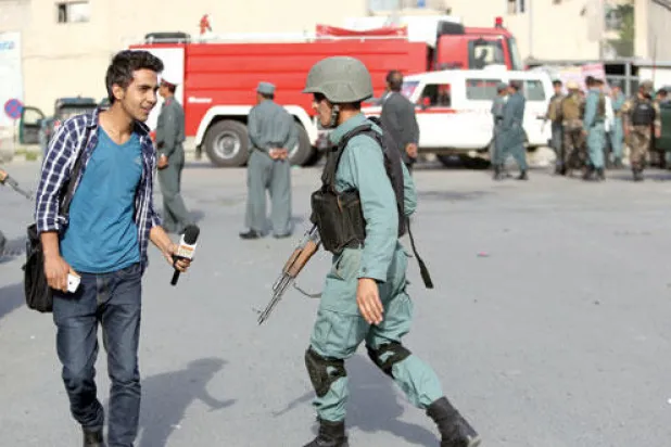 المترجمون الأفغان يشكون من تخلي دول «الأطلسي» عنهم