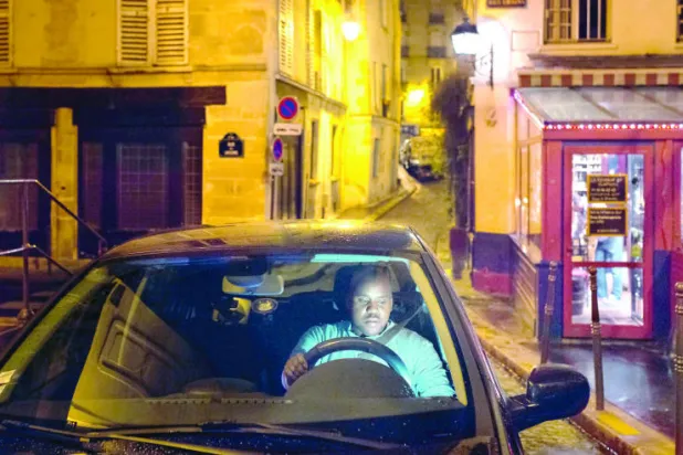 فرنسا تنضم إلى قائمة الدول التي تقاوم خدمة سيارات الأجرة «أوبر»