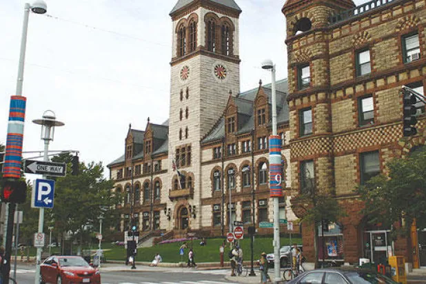 «الانتشار الإعلامي».. هوس يطارد الأبحاث الأكاديمية