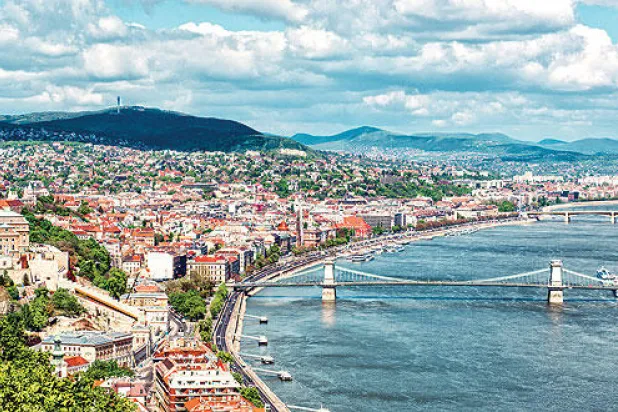 سوق العقارات في المجر.. ما لها وما عليها