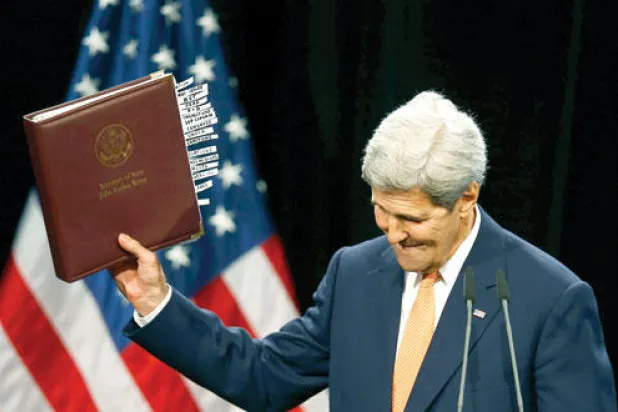 اختلاف النسختين الفارسية والإنجليزية يظهر ثغرات الاتفاق النووي