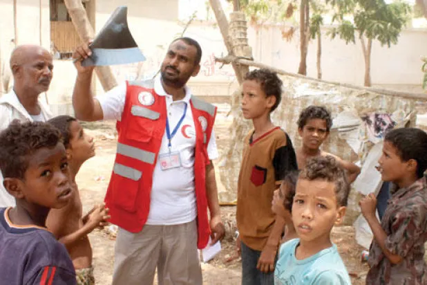 زنجبار محررة.. وقوة سعودية إلى عدن لتطهيرها من الألغام