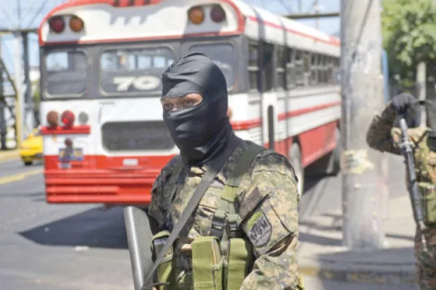 إجراءات صارمة في السلفادور ضد الجرائم.. والعصابات تتكاثر