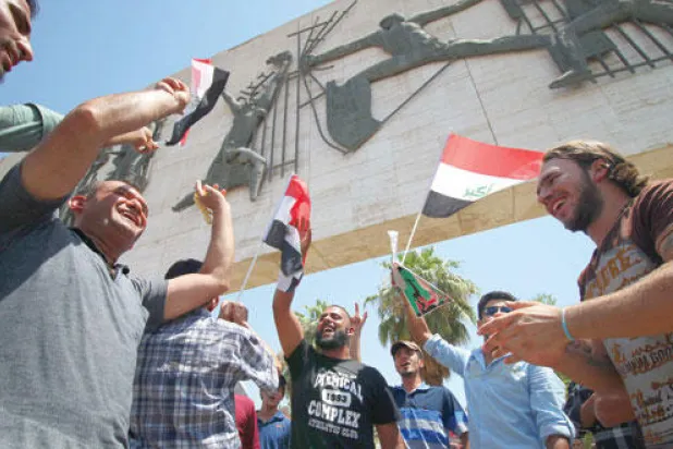 مظاهرات العراق ترفع سقف المطالبات بالدعوة لإقالة حكومات محلية