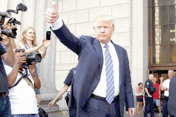 دونالد ترامب في مواجهة ذوي الأصول اللاتينية