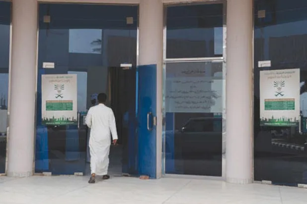 ارتفاع الحرارة وبدء العام الدراسي يعوقان إقبال الناخبين على مراكز الانتخابات البلدية