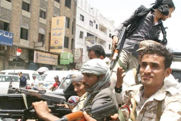 معلومات «سرية» تحصل عليها المقاومة بعد الإيقاع بعدد من ضباط الرئيس السابق