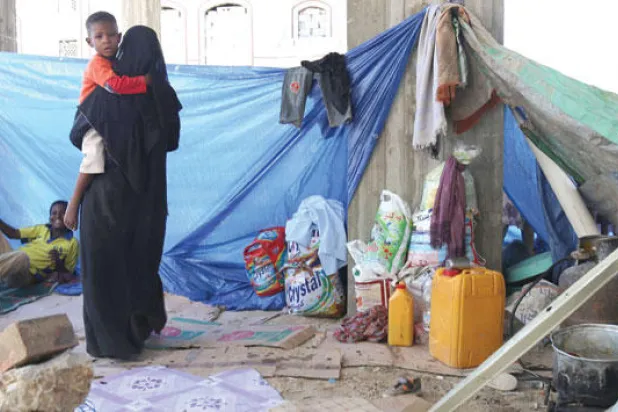 الحوثيون يقصفون الأحياء السكنية بمضادات الطيران في تعز