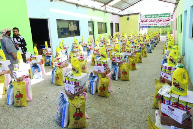 حصار المتمردين لأهالي تعز ينذر بكارثة إنسانية