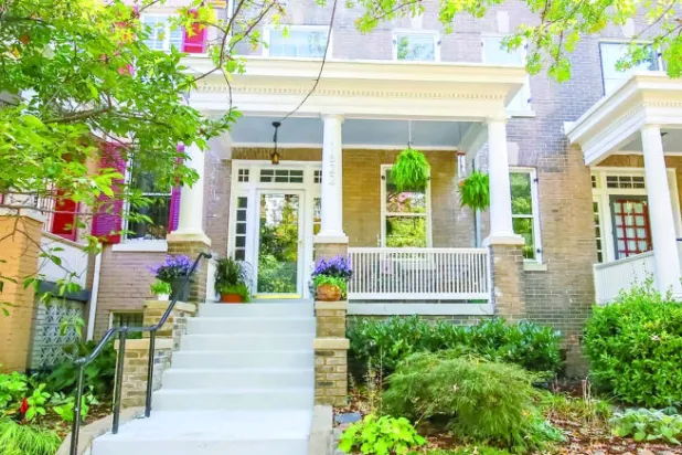 سوق العقارات «مشتعل» في واشنطن رغم برودة الطقس