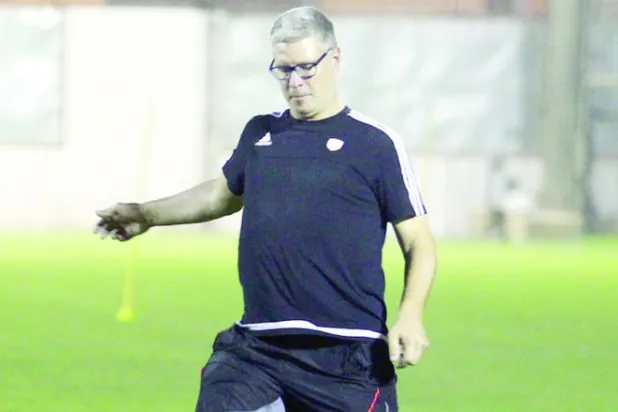 تقارير فنية تكشف تدهور لياقة لاعبي الشباب