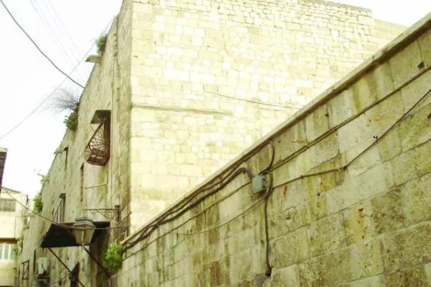 حتى بيت المتنبي لم يسلم من الدمار في مدينة حلب