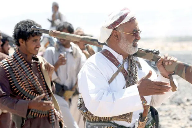 الحوثيون يبحثون عن مخرج آمن في تعز.. والجيش الوطني يقترب من المخا